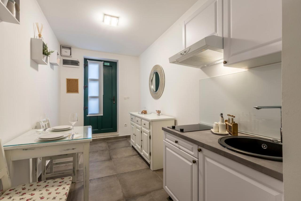 Studio Apartments Insula 斯普利特 外观 照片