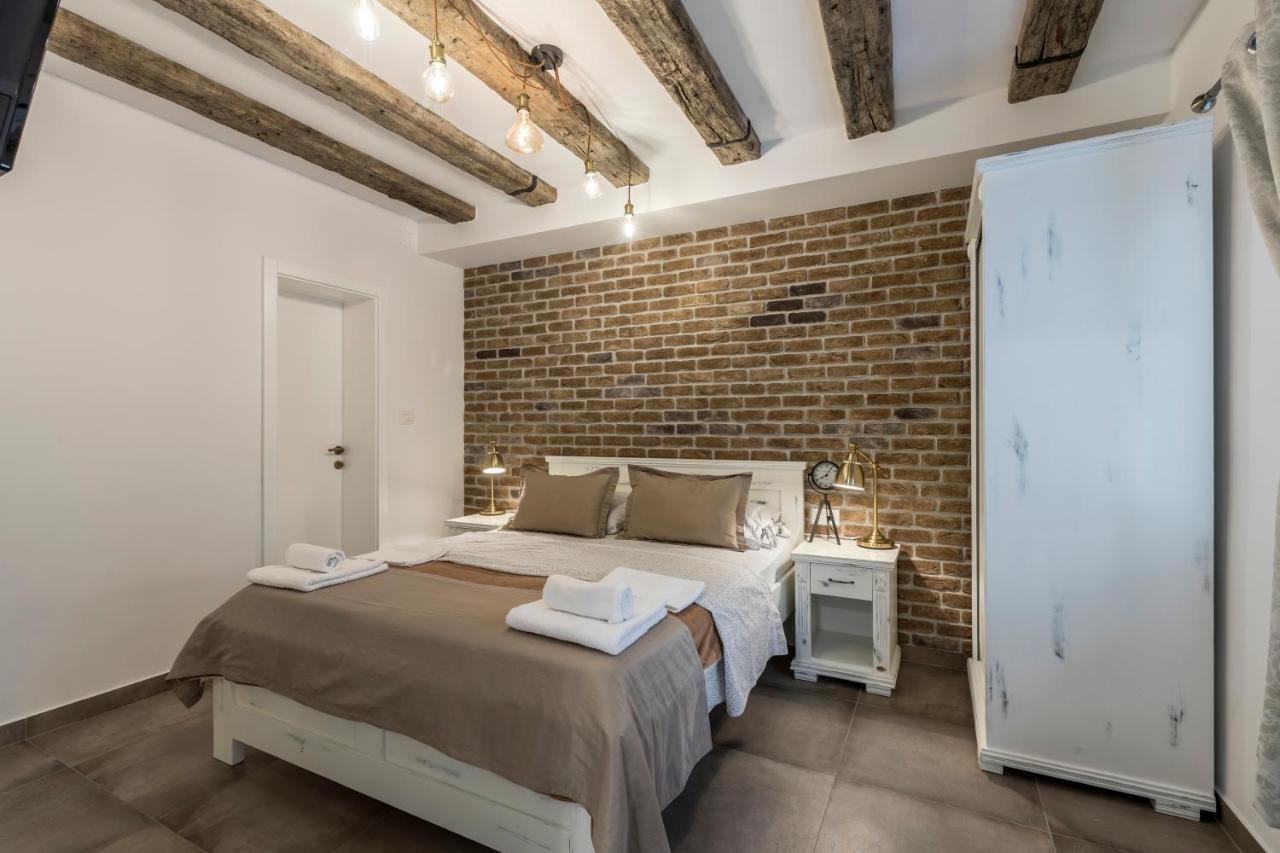 Studio Apartments Insula 斯普利特 外观 照片