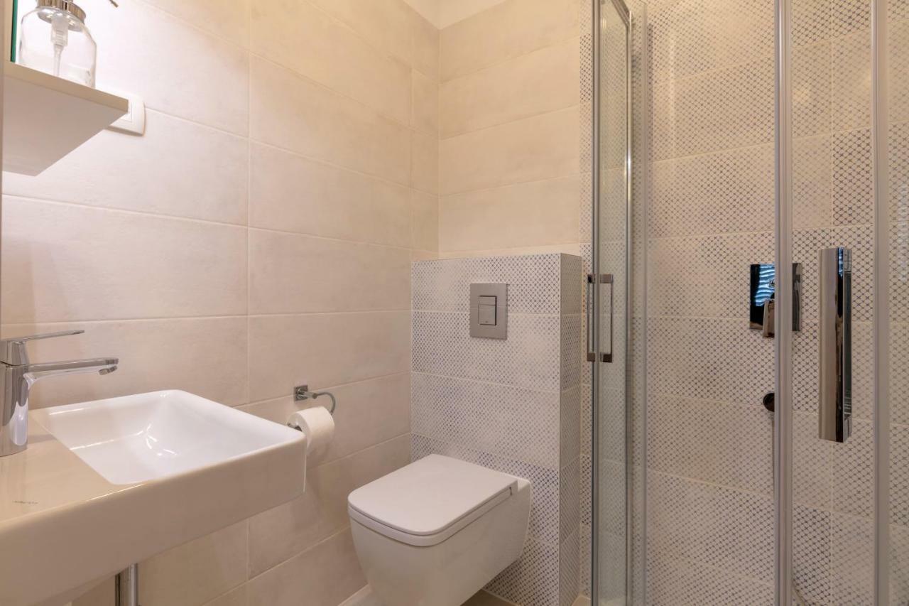 Studio Apartments Insula 斯普利特 外观 照片